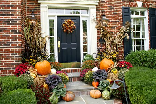 Autumn-Decorations-Front-Porch-Home-Exterior-Decor-Designs
